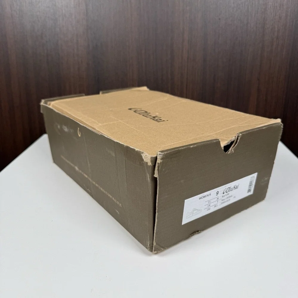 OluKai Ha'upu Women's Shoes 9 Blue / Off White Suede 20493-5418 TRIED ON w/ Box